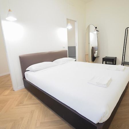 Brera Livings - Luxury Apartment, Full City Center Milão Exterior foto