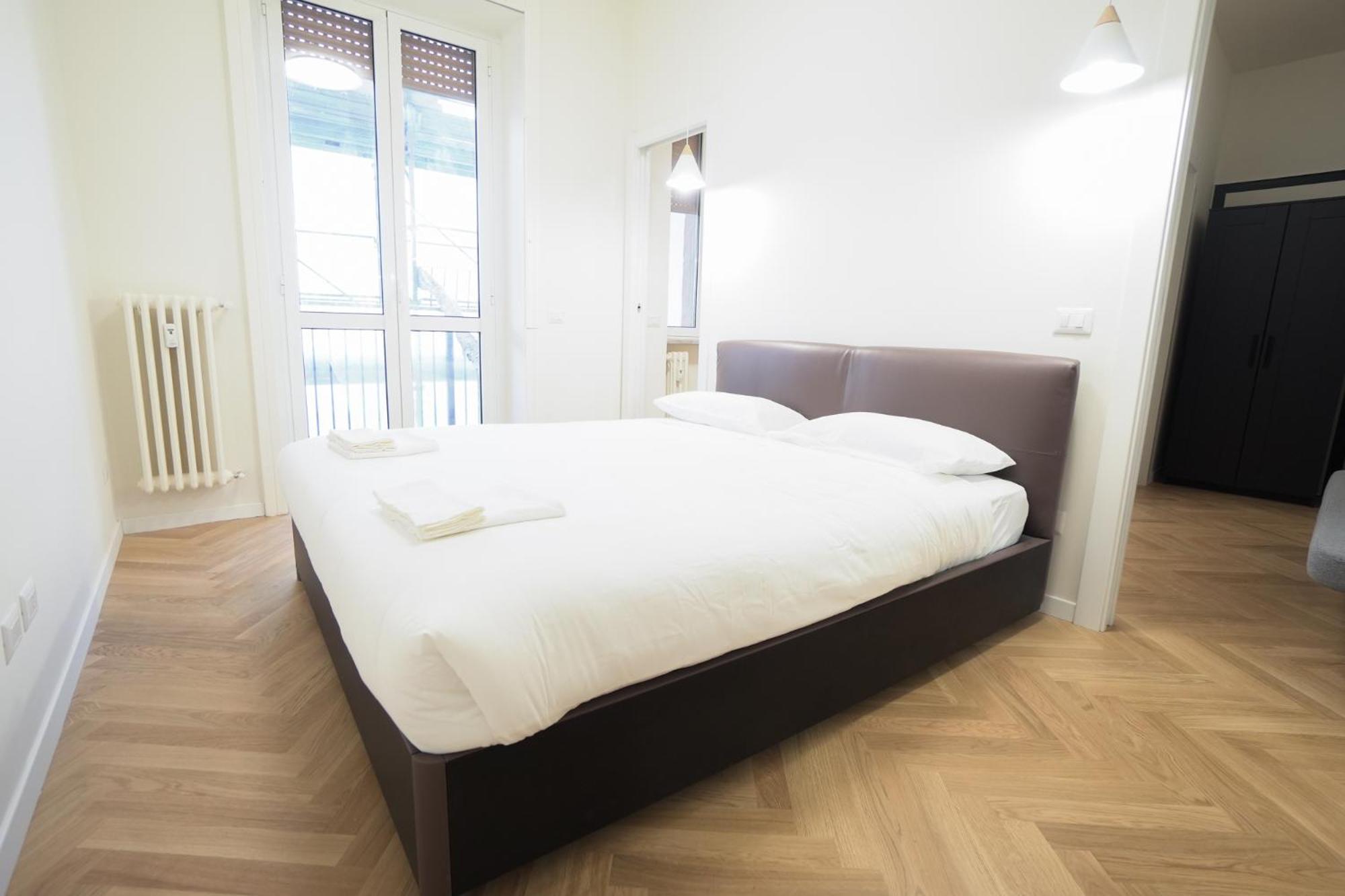 Brera Livings - Luxury Apartment, Full City Center Milão Exterior foto